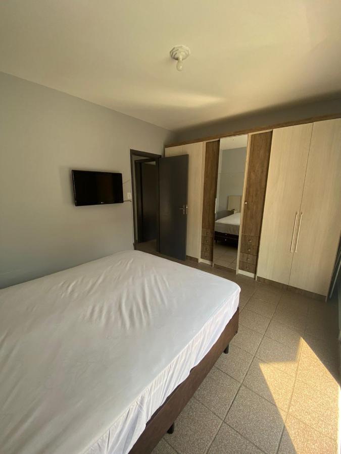 Apartamento Com Estacionamento, Wi-Fi, Ar Condicionado A 300 Metros Da Praia Da Enseada No Guaruja. Extérieur photo
